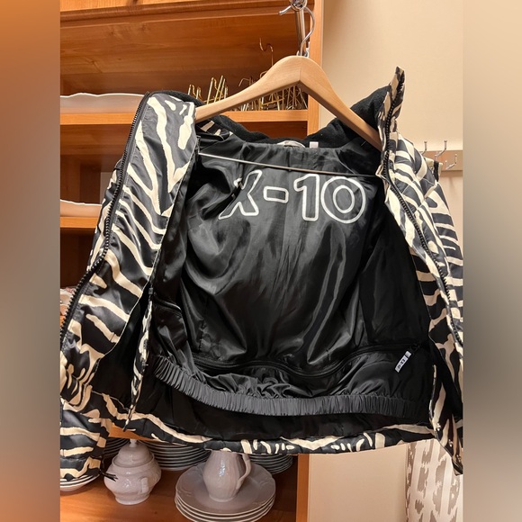 EX-10 kids tiger/zebra print Ski bibs vest jacket Size 6 childrens 116 Euro - Picture 3 of 11